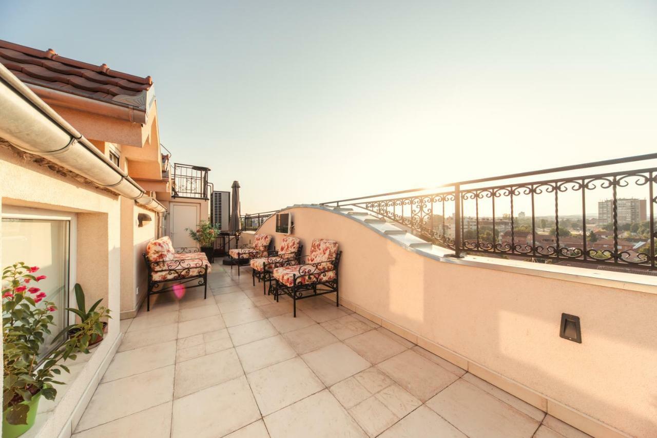 New And Nice Apartments ครากูเยวัตส์ ภายนอก รูปภาพ